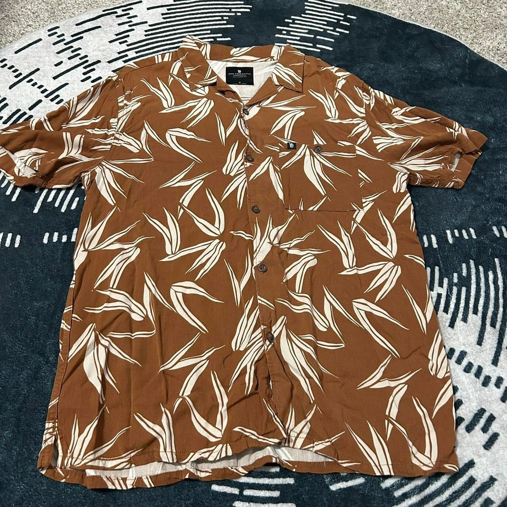 Junk Food Clothing brown Hawaiian shirt Size M